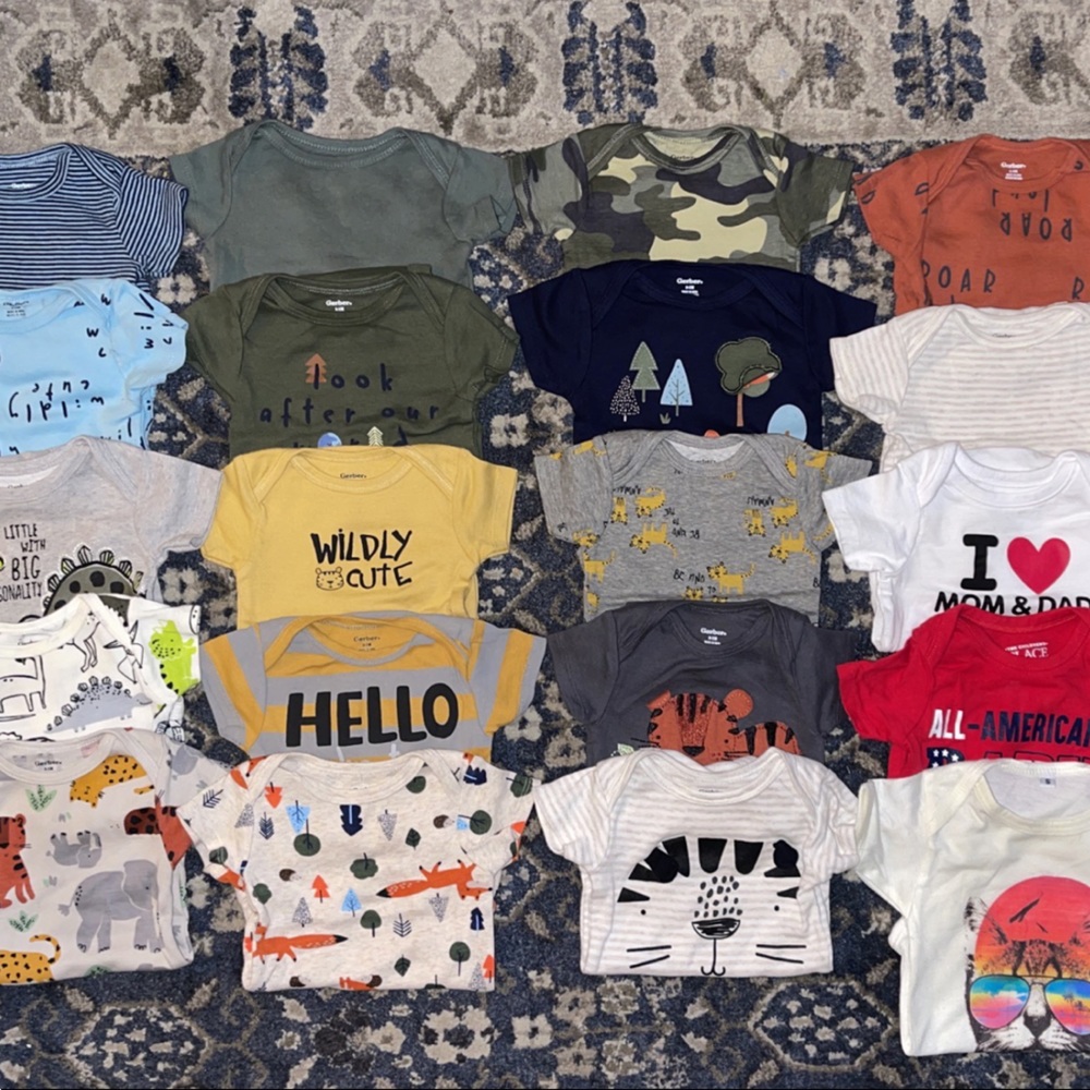 XL 0-3 Month Short Sleeved Onesie Bundle